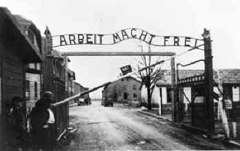 arbeit_macht_frei_auschwitz